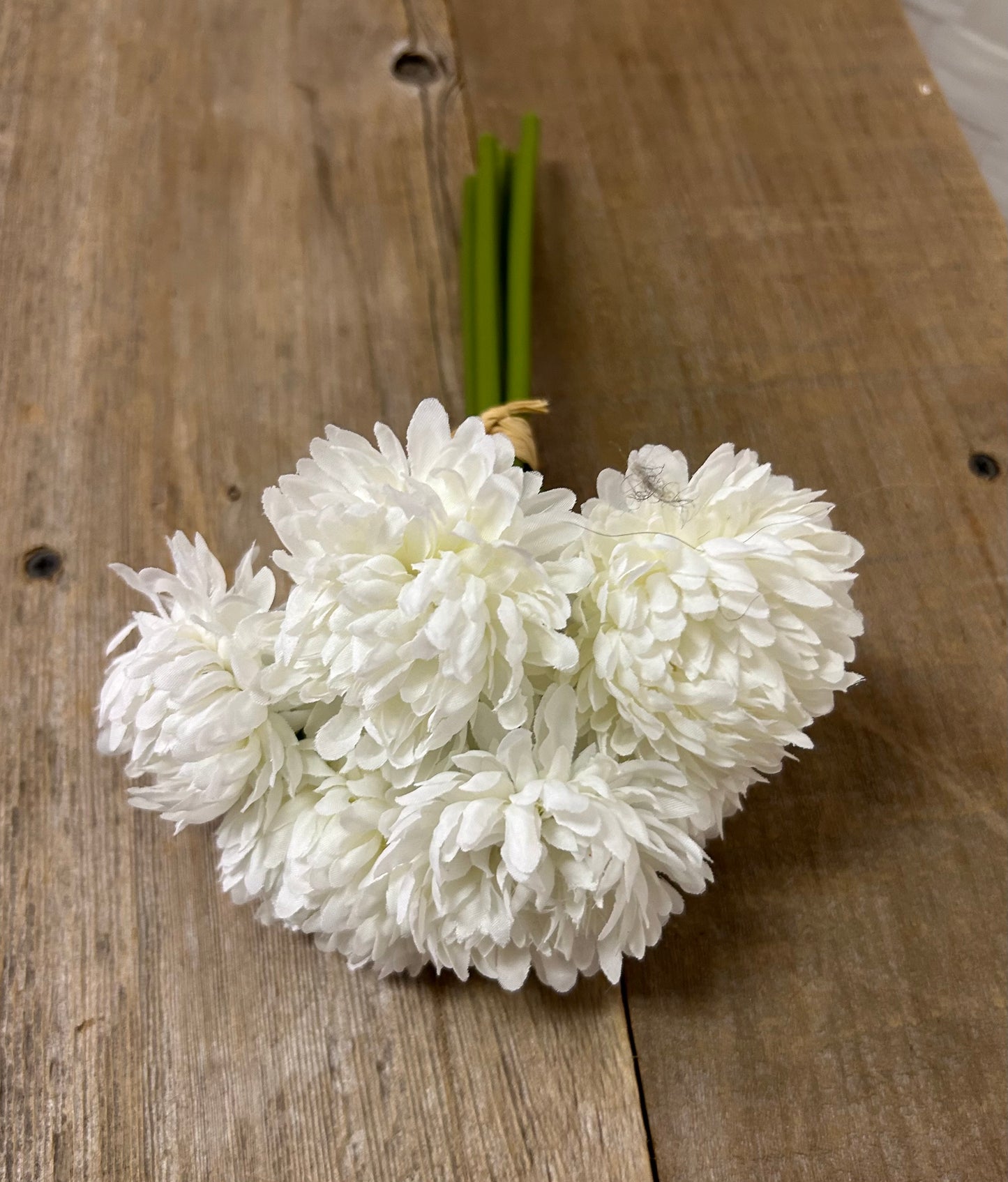 Small White Snow Ball Pick