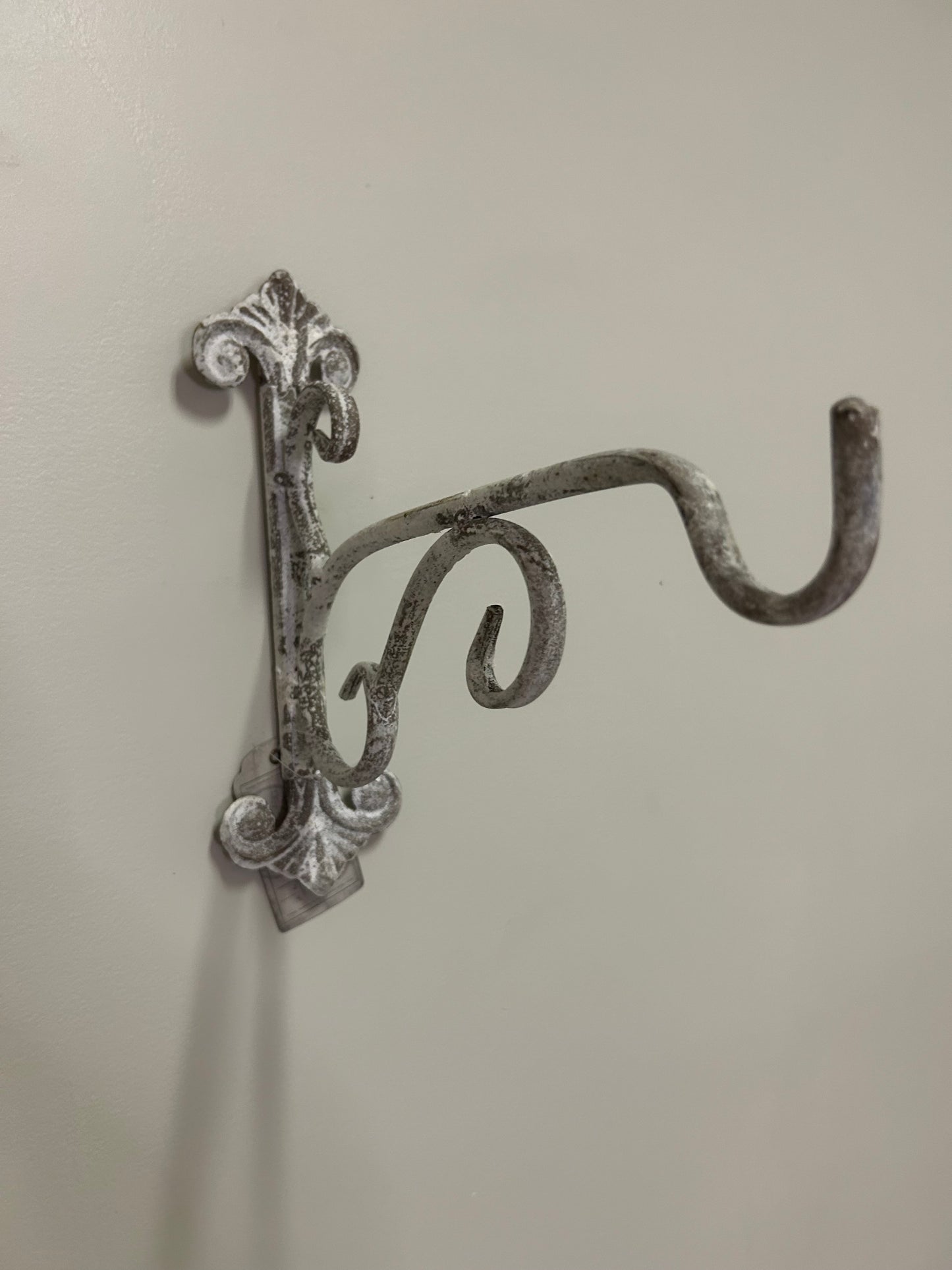 White Monroe Hook